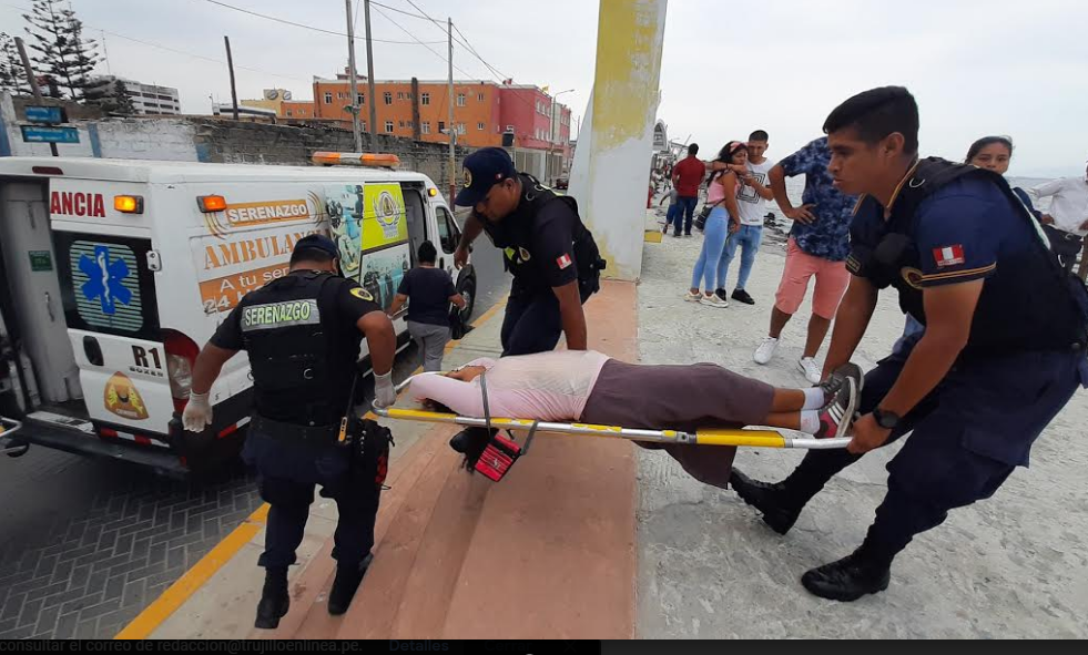 Chimbote: buscan a familiares de mujer que sufrió convulsiones en el Malecón Grau