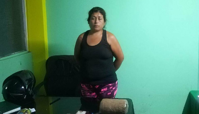 Mujer fue detenida cuando caminaba con un kilo 300 gramos de marihuana en Chimbote