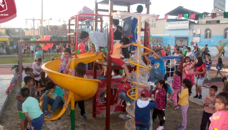 Municipalidad Provincial del Santa inauguró parque en Fraternidad