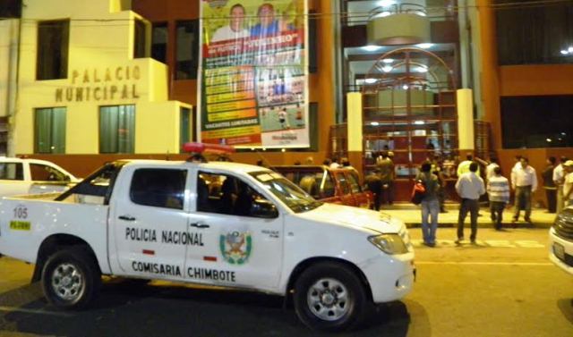 Chimbote: a mano armada asaltan tesorería del municipio y se llevan 22 mil soles