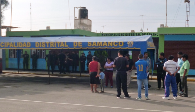 Alcaldesa de Samanco asume funciones y lo primero que ordena es despedir a 20 trabajadores