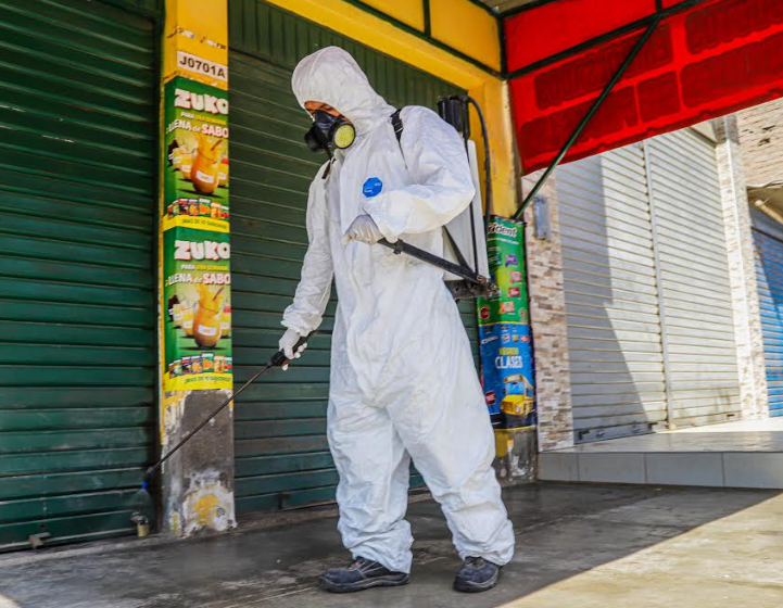 Municipio desinfectó el mercado La Perla para evitar avance del COVID-19