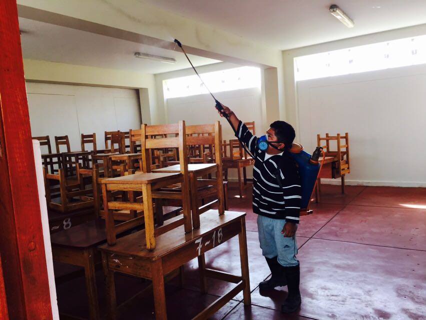 Municipio y UGEL-Santa coordinan fumigación de 30 primeros colegios en Nuevo Chimbote