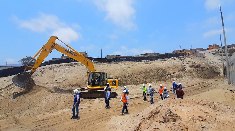Chimbote: reinician obra de estadio en San Pedro colocando muro de contención