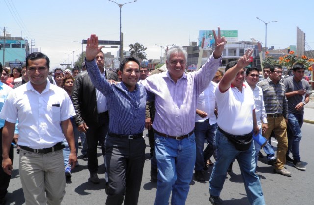 Narváez Soto recibe respaldo de Fernández Bazán para la segunda vuelta electoral‏ 