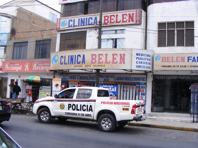 Carpintero ingresa con cólicos  a policlínico de Chimbote y muere de un paro cardiaco