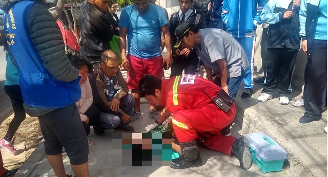 Niño cayó de su techo en Nuevo Chimbote y fue evacuado de emergencia por los bomberos a hospital