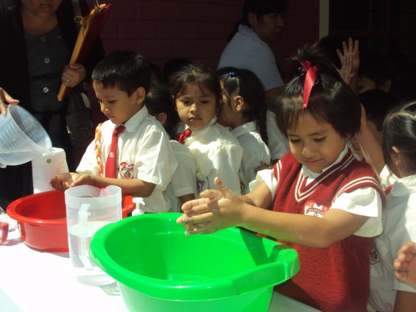 Campaña "Manos limpias, vidas saludables" impulsará UGEL-Santa