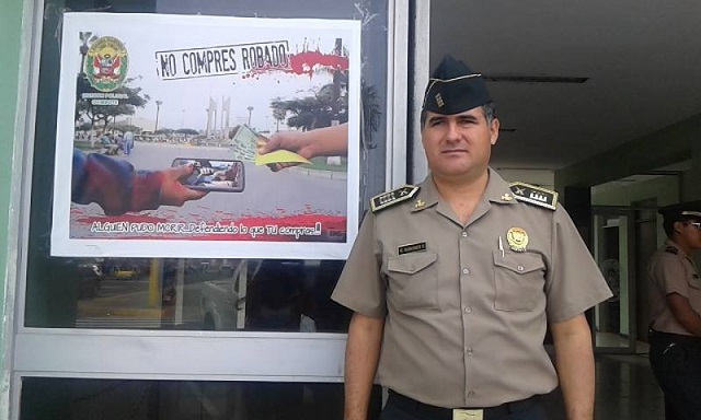 Policía promueve también en Chimbote campaña “No compres celulares robados”