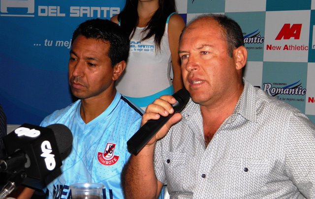 Bazán pide a jugadores del Gálvez más amor a la camiseta y ganar de locales