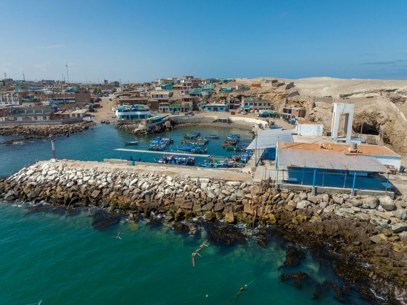 Presentan inversiones por más de S/ 223 millones en OxI para desembarcaderos pesqueros artesanales 