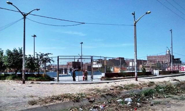 Nuevo Chimbote: Denuncian que losa deportiva de “Villa Mercedes” es usada como fumadero 