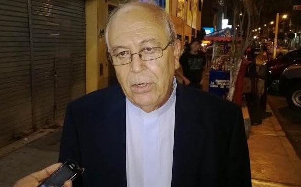 Obispo de Chimbote no califica como error haberse presentado con Álvarez ante la opinión pública