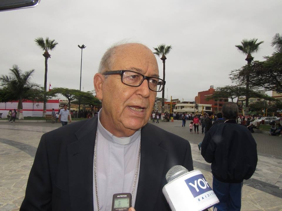 Obispo de Chimbote pide a ministro reflexionar para que no se cierre Escuela de Suboficiales de la PNP