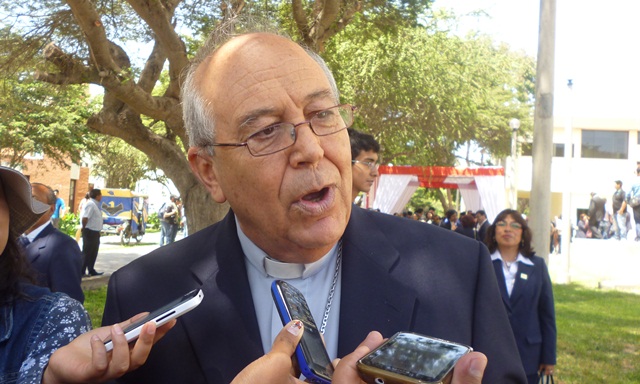 Obispo de Chimbote desmiente “clandestinidad” de sacerdote y precandidato Luis Palomino