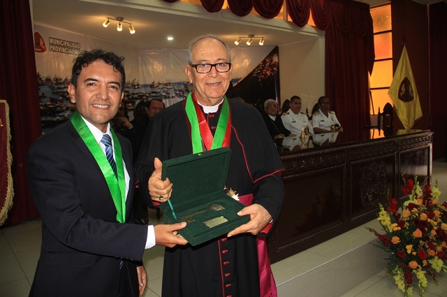 Obispo pidió a Waldo Ríos desvincularse de problemas judiciales para que Áncash avance