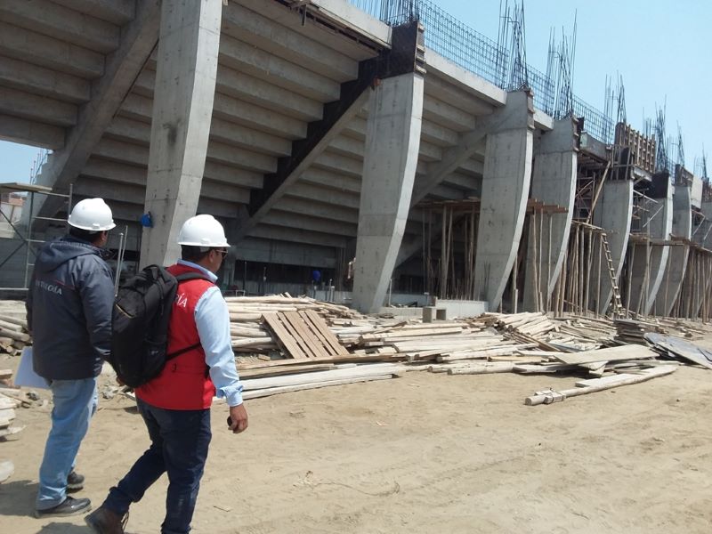  Obra de complejo deportivo en Chimbote presenta retraso e incumplimiento de expediente técnico