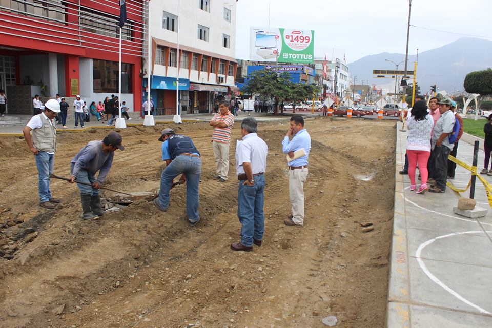 Chimbote: Obreros de construcción civil exigen ser considerados en obra
