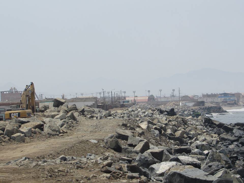 Chimbote: Por falta de autorización de Dicapi se paraliza obra de enrocado en “Miramar”