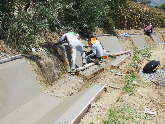 Inician construcción del canal Ramírez en Samanco para reincorporar 500 hectáreas agrícolas