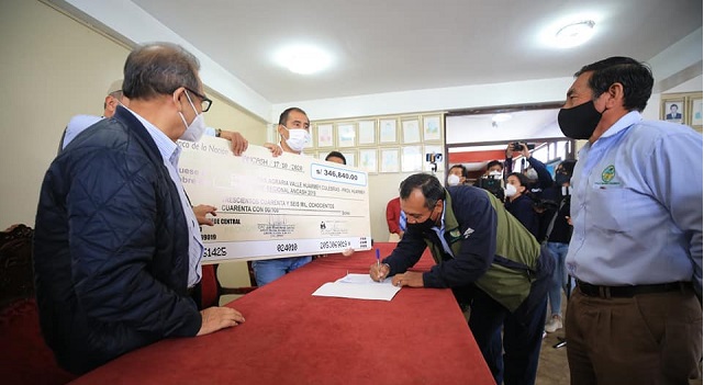 Áncash: invierten en proyectos productivos en Huarmey y reconstrucción de instituto