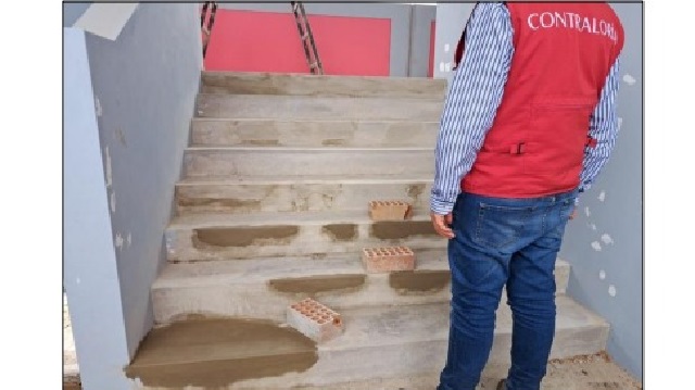 Contraloría alerta retraso y deficiencias en reconstrucción de colegio en Nuevo Chimbote