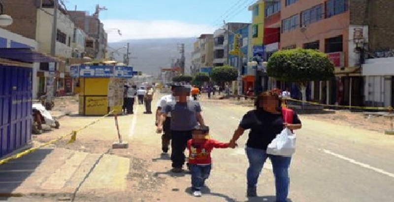 Constructoras promueven "chalequeo" y presencia de hampones en obras