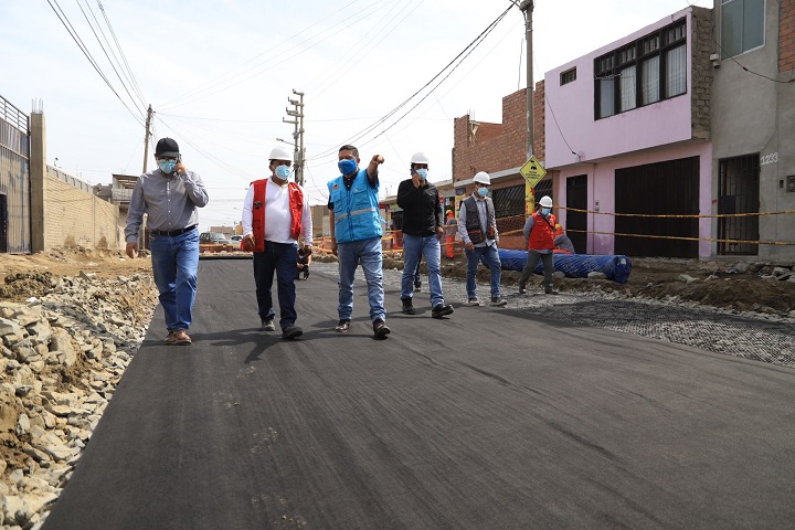 Briceño supervisó avance de obras que ejecuta la municipalidad en beneficio de la población