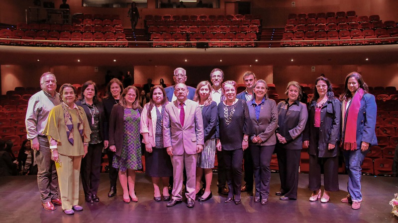 Conferencista español José Bueren expuso el reto de las bibliotecas nacionales frente al patrimonio digital