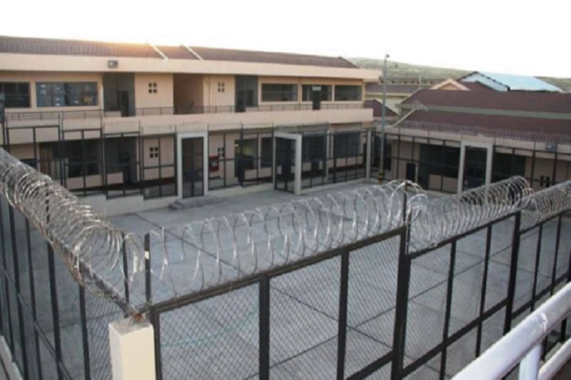 Oficializan decreto para otorgar gracias presidenciales a internos vulnerables