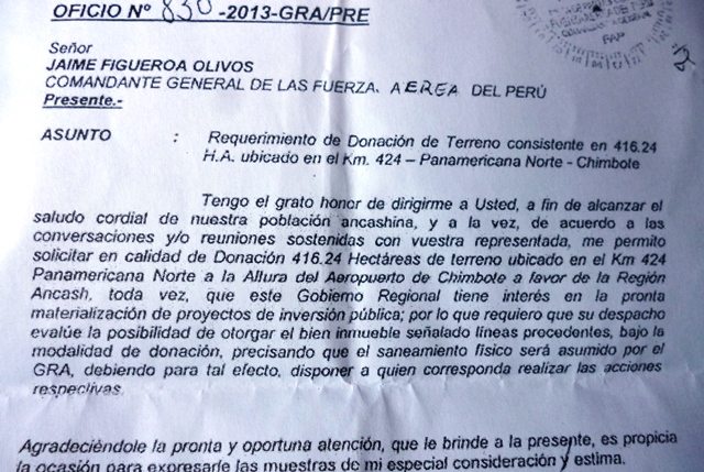  Álvarez pide a la FAP terrenos en Nuevo Chimbote para inversión pública  