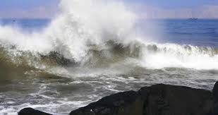 Piden tomar precauciones ante oleajes este fin de semana en litoral peruano