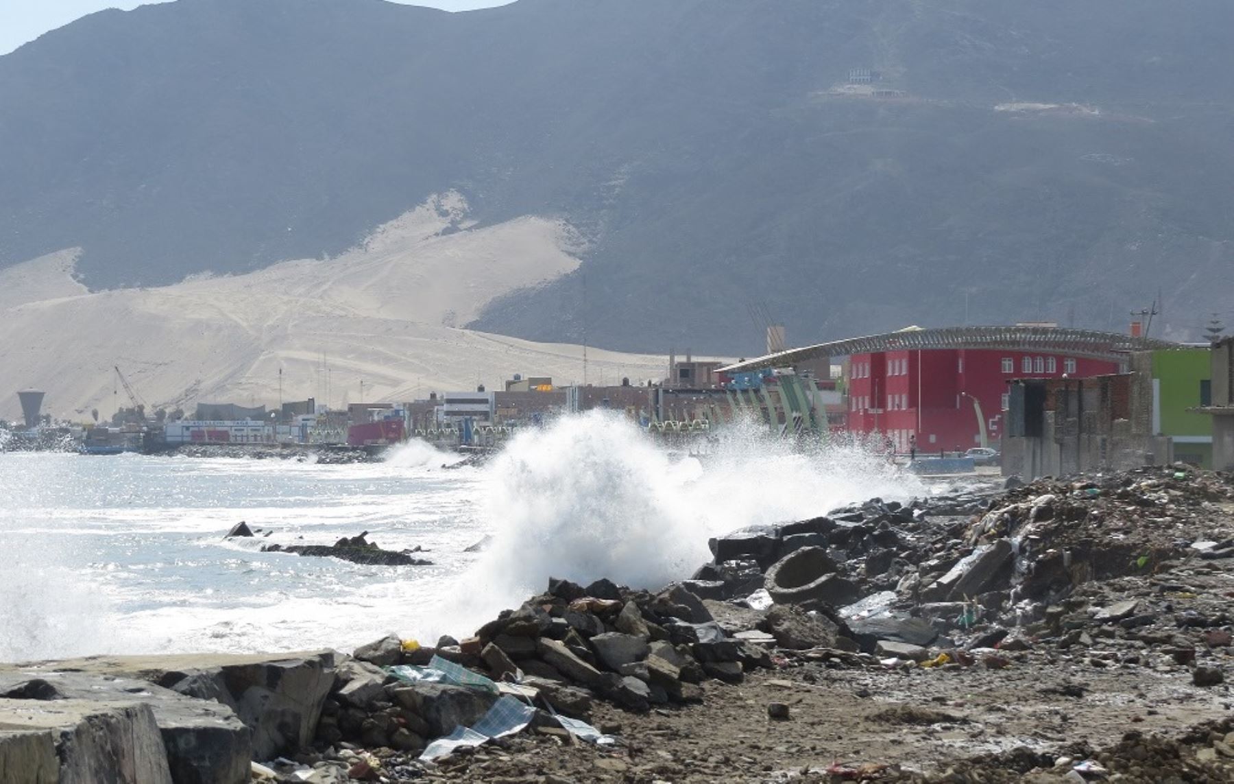Oleaje ligero intermitente se registrará en litoral norte del país