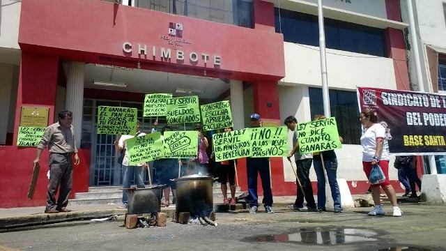 Chimbote: con olla común trabajadores judiciales exigen ser excluidos de Ley Servir
