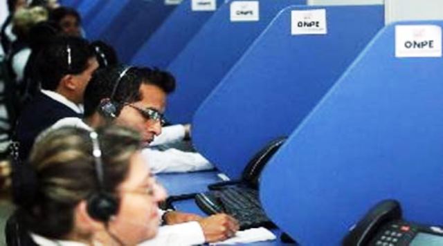 Ciudadanos pueden hacer consultas sobre elecciones a línea gratuita Fono ONPE