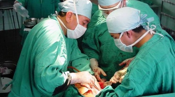 Nuevo bisturí puede detectar cáncer de inmediato