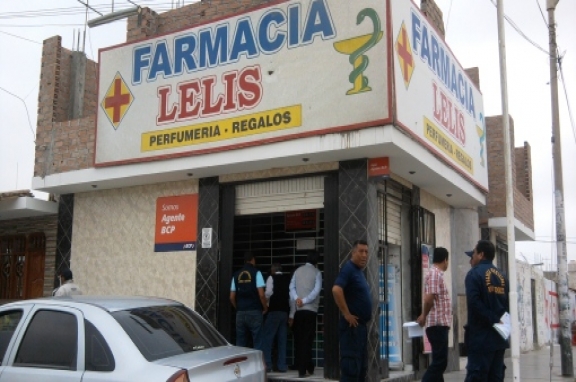 Comuna sureña y Diremid realizan operativo en farmacias del distrito