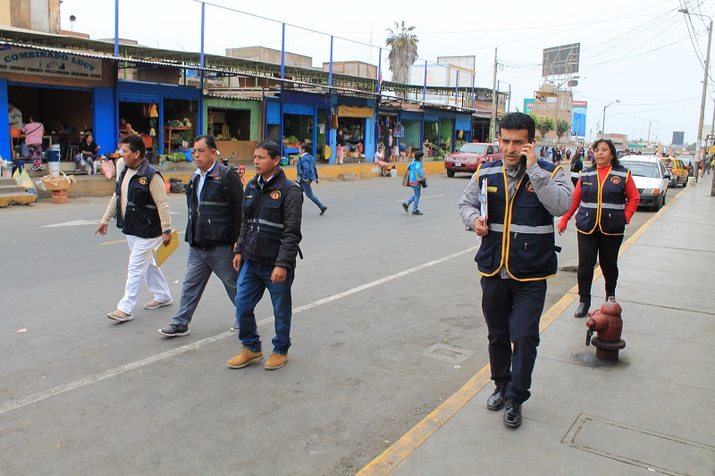 Chimbote: realizan operativo para erradicar comercio informal en mercado El Progreso