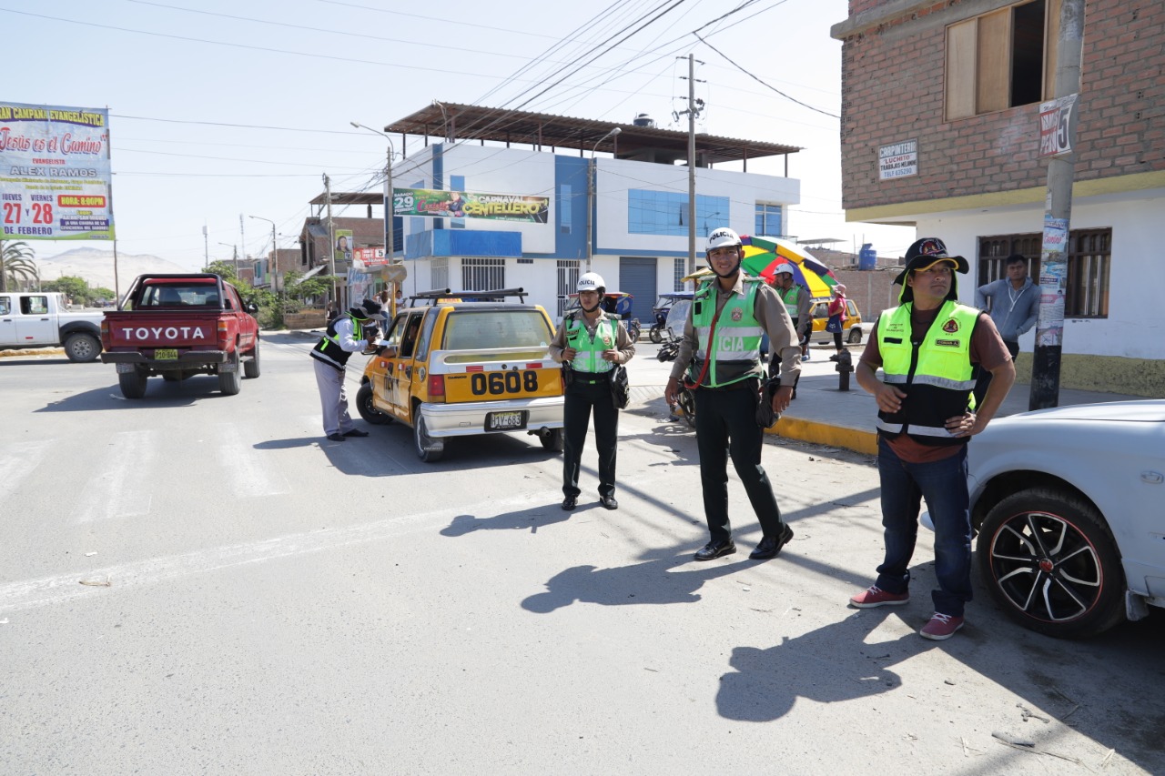 Chimbote: multan a conductores de vehículos de servicio público por no contar con tarjeta de circulación
