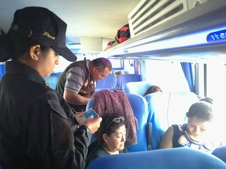 Realizan operativo para evitar trata de personas en el terminal terrestre El Chimbador