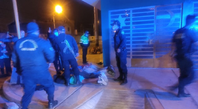 Caen 4 delincuentes tras robar a joven con un arma de fuego en Nuevo Chimbote