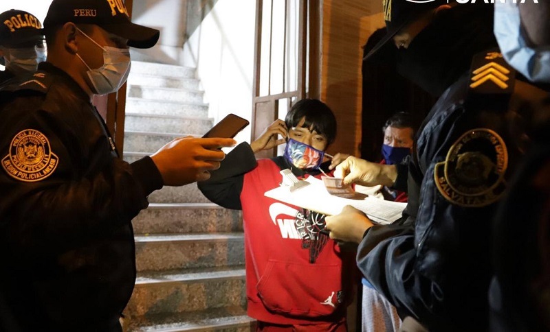 Policía Nacional y la MPS realizan operativo para evitar reuniones sociales y fiestas callejeras