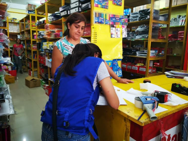 Comuna de Nuevo Chimbote realiza operativo en locales de venta de útiles escolares