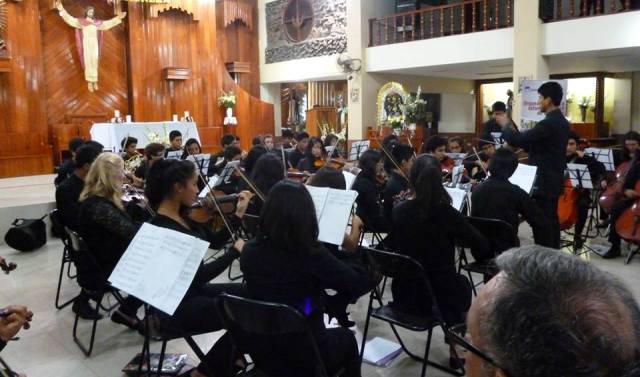 Orquesta Sinfónica de Chimbote ofreció concierto en parroquia San Martín 