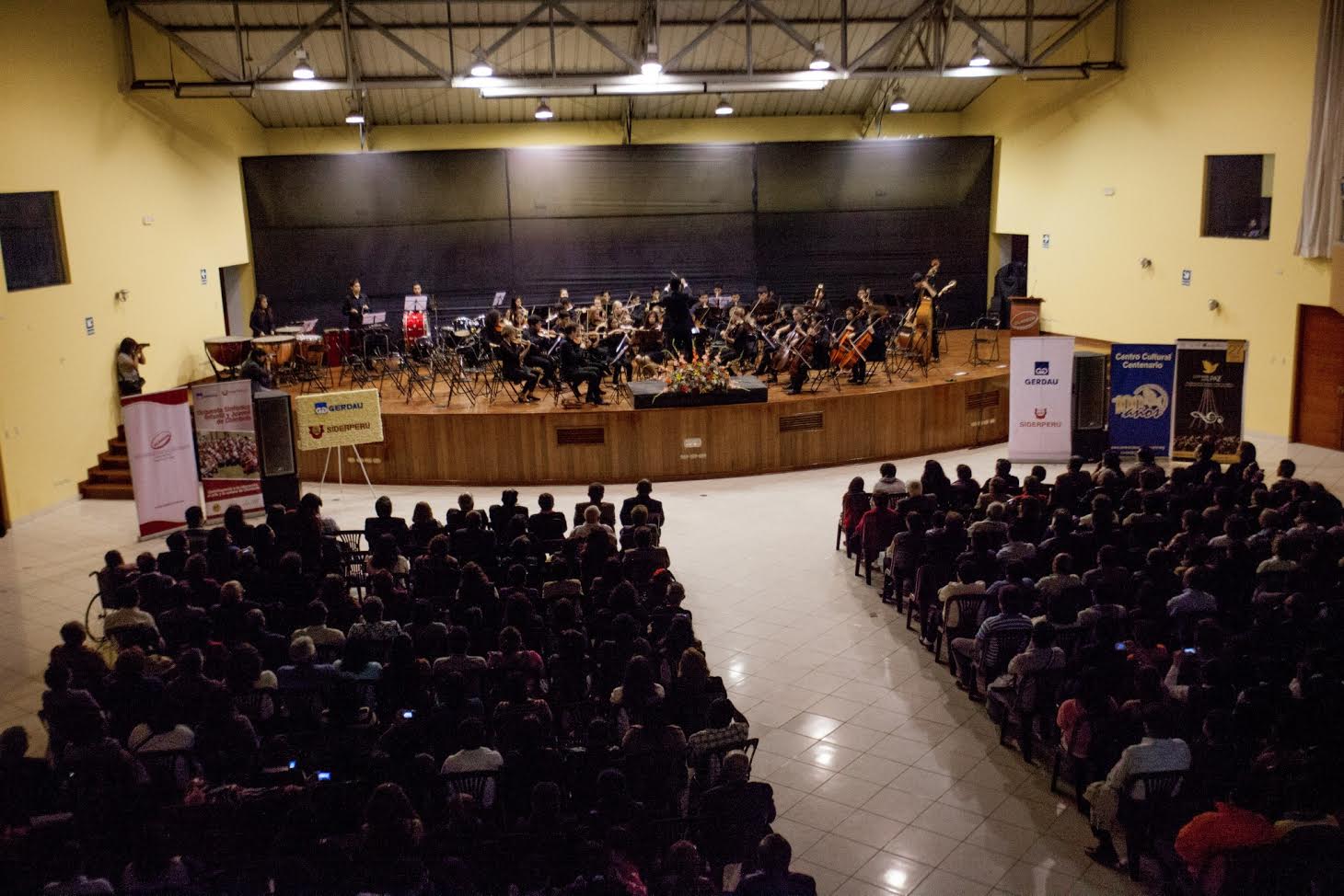 Orquesta Sinfónica Juvenil de Chimbote en “Concierto por la Paz”