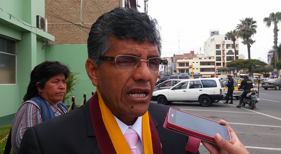 Chimbote: docentes del “Belaunde” advierten que saldrán a protestar si no reinician la obra