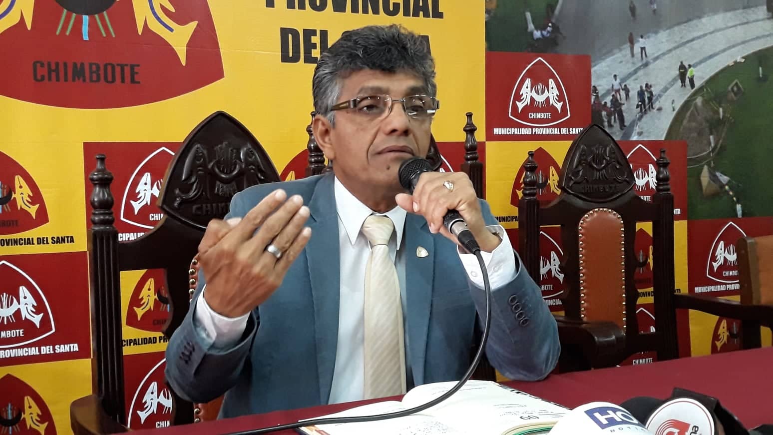   Alcalde de la MPS: "Yo decido el cambio y retorno de los funcionarios"  