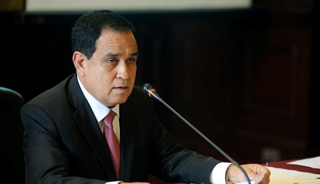 Presidente del Congreso pidió dejar al Poder Judicial hacer su labor en caso Santos