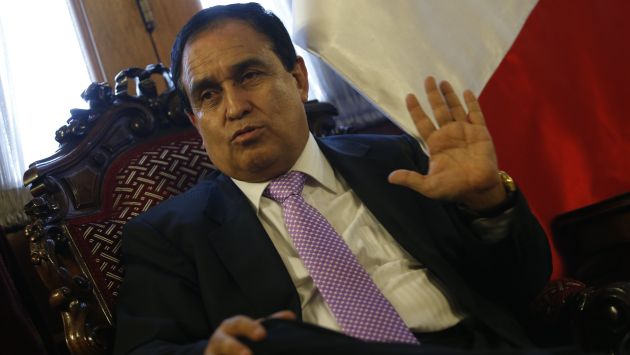 Fredy Otárola niega haber presentado a Martín Belaunde con César Álvarez