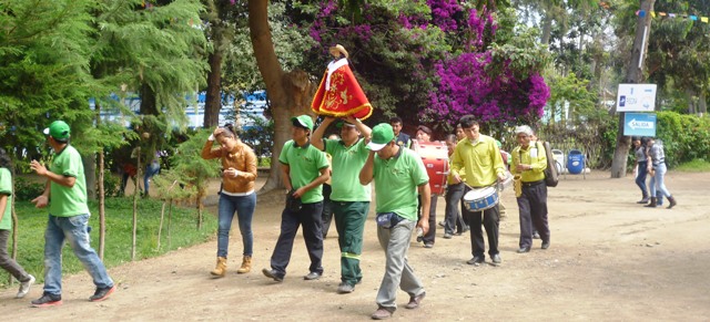 San Pedrito estuvo también en el vivero forestal